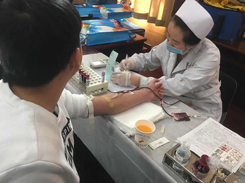 1512796507313.jpg 工業公司獻血圖片1_副本.jpg